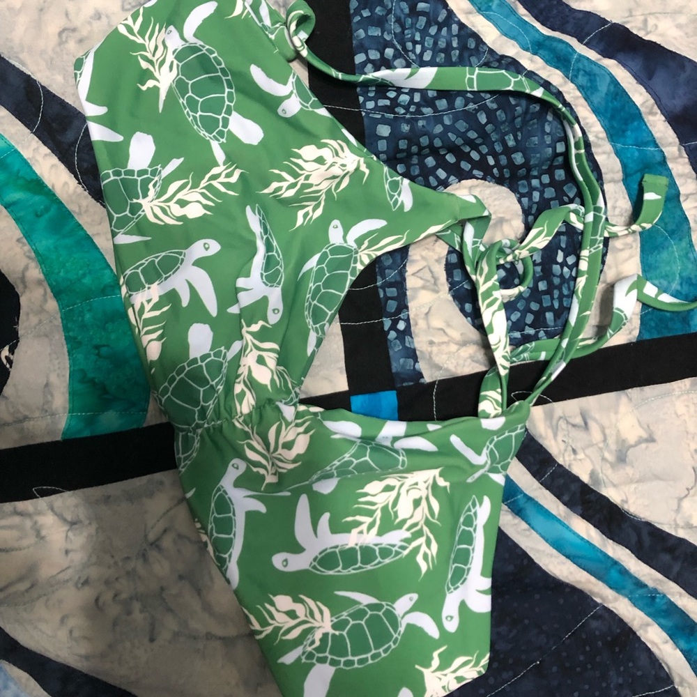 Fused Hawaii turtle bikini top